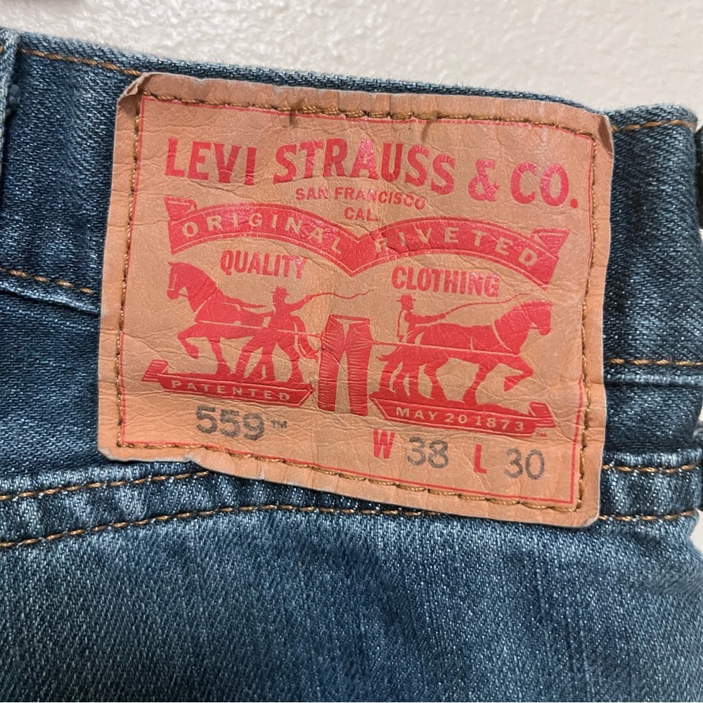 Levis 559 Jeans Mens 38x30 Blue Medium Wash Relaxed Straight Leg Denim Pants EUC